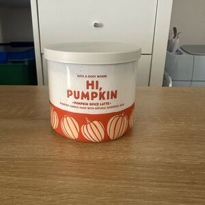 Bath & Body Works Hi, Pumpkin Candle - White and Orange